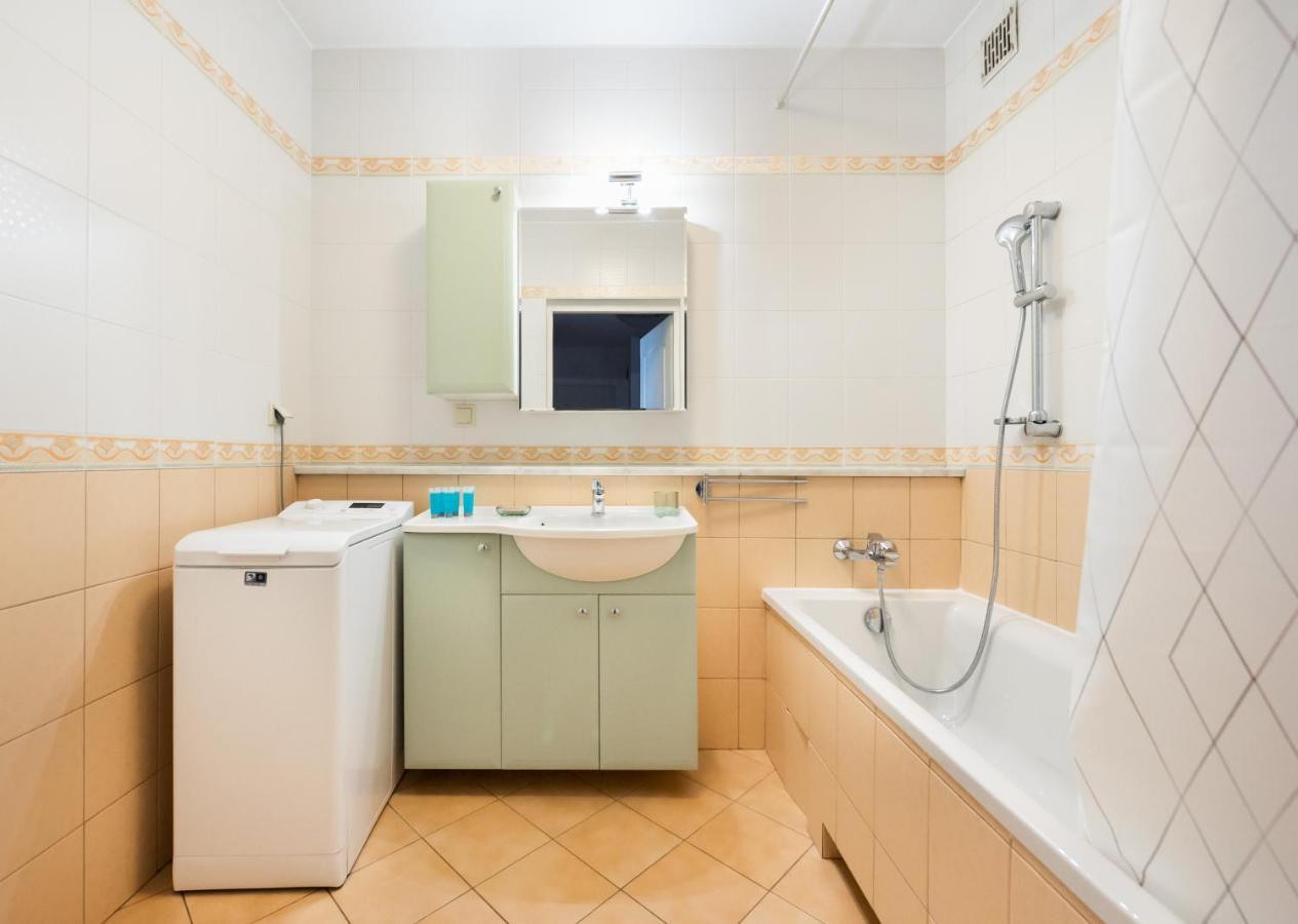 Ken 54 2-bedroom * Warsaw