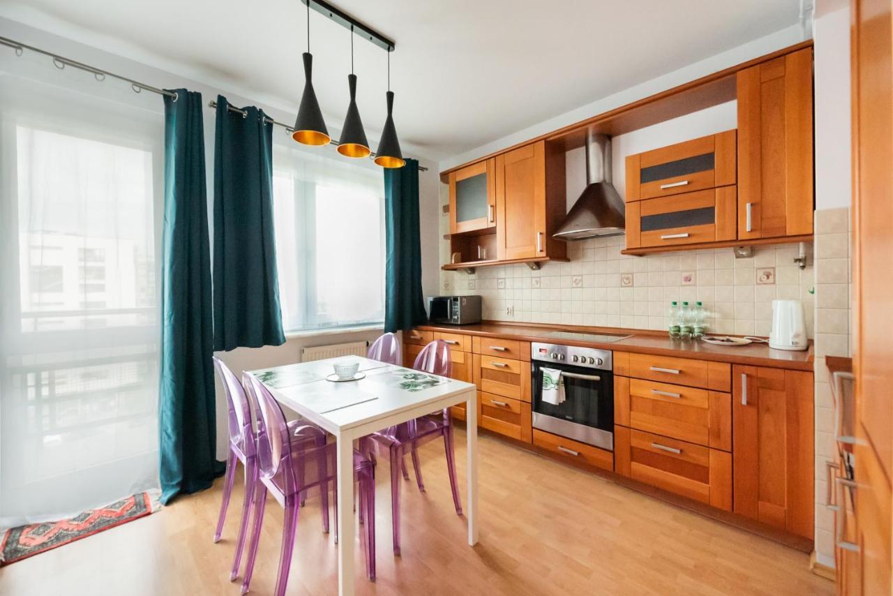 Ken 54 2-bedroom Apartment Warsaw